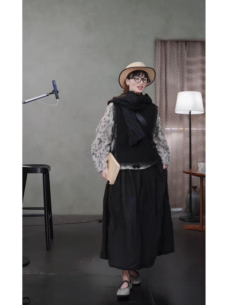 Highly Recommended Retro Floral Embroidery Lightweight Shirt - Autumn Chinese Style