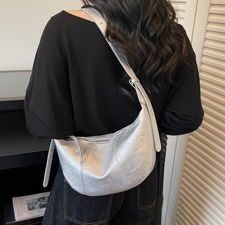 Retro soft leather dumpling bag women's shoulder messenger bag