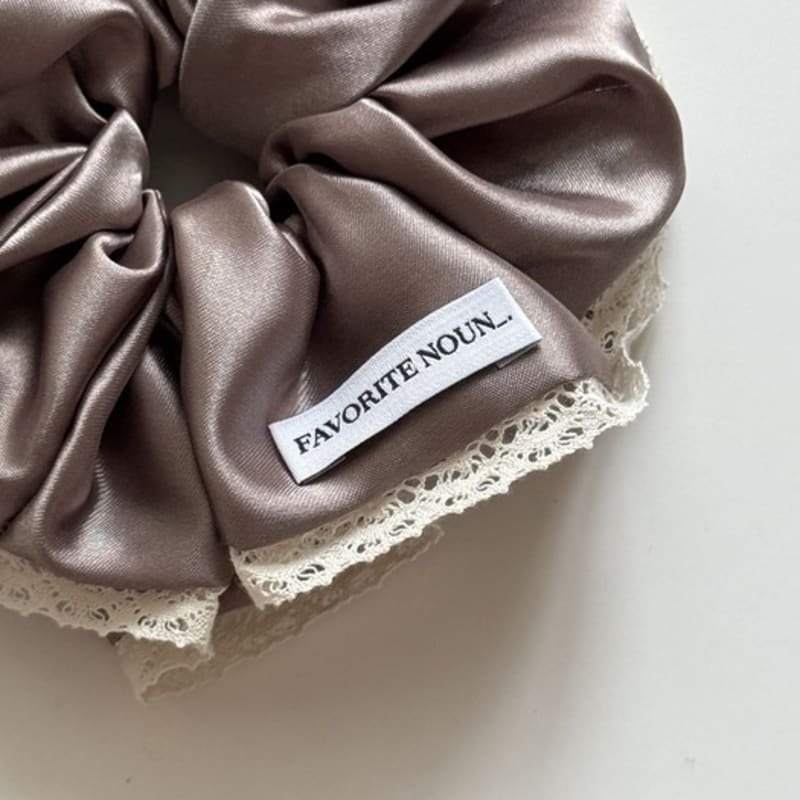 Favorite Noun Noah Scrunchies_Mud