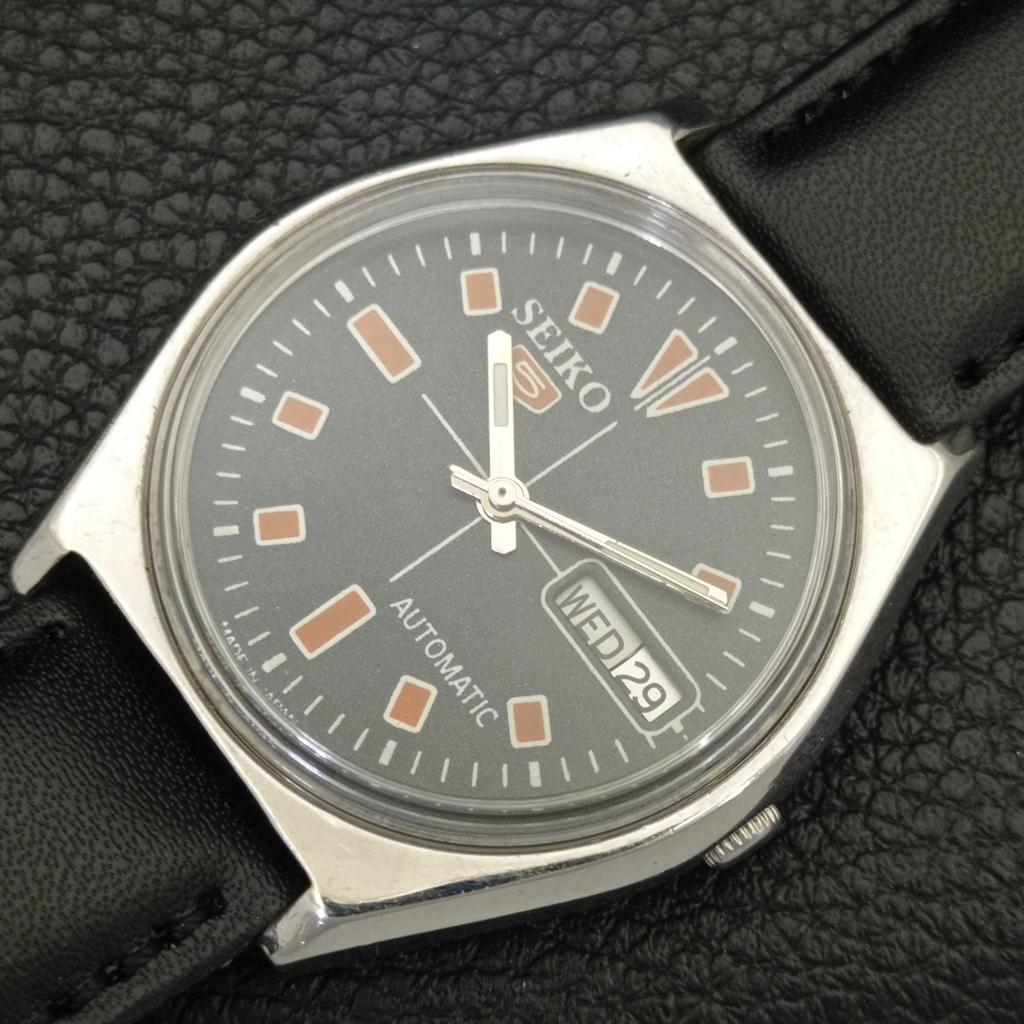 JAPAN 6319A VINTAGE SEIKO 5 AUTOMATIC MENS BLACK COLOR DIAL WATCH A702708-1 R210-a702708