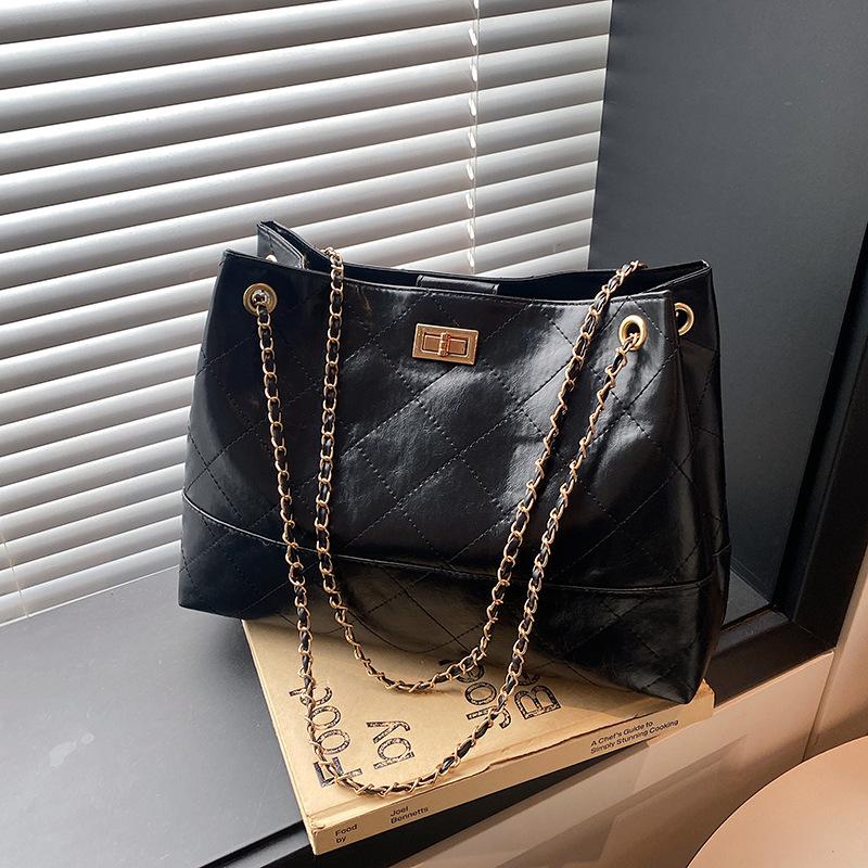 Fashion Retro Large-capacity Commuter Tote Bag Women's New Messenger Bag Daily Underarm Shoulder Bag