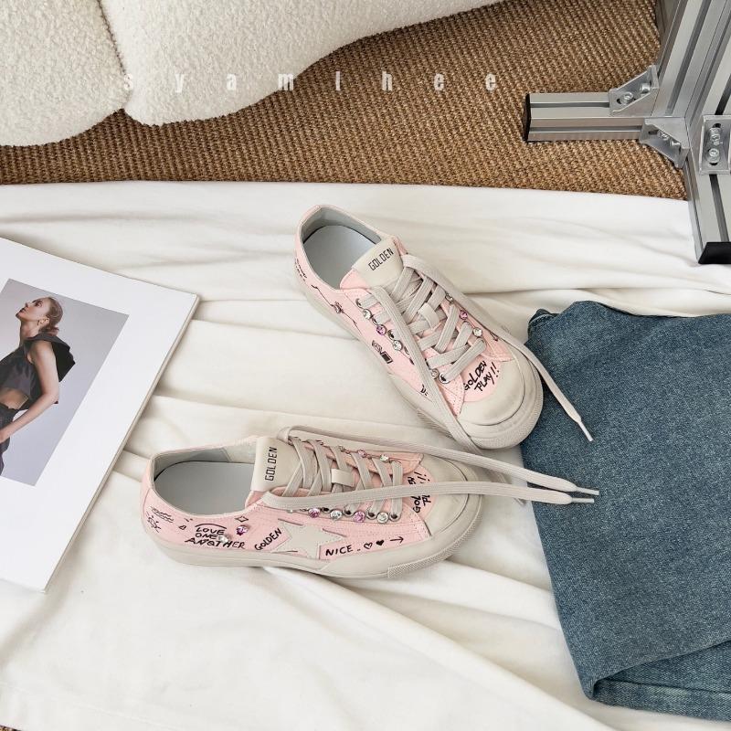 Spring and summer new small dirty shoes women's old graffiti retro versatile flat bottom height increase breathable star shoes dirty shoes