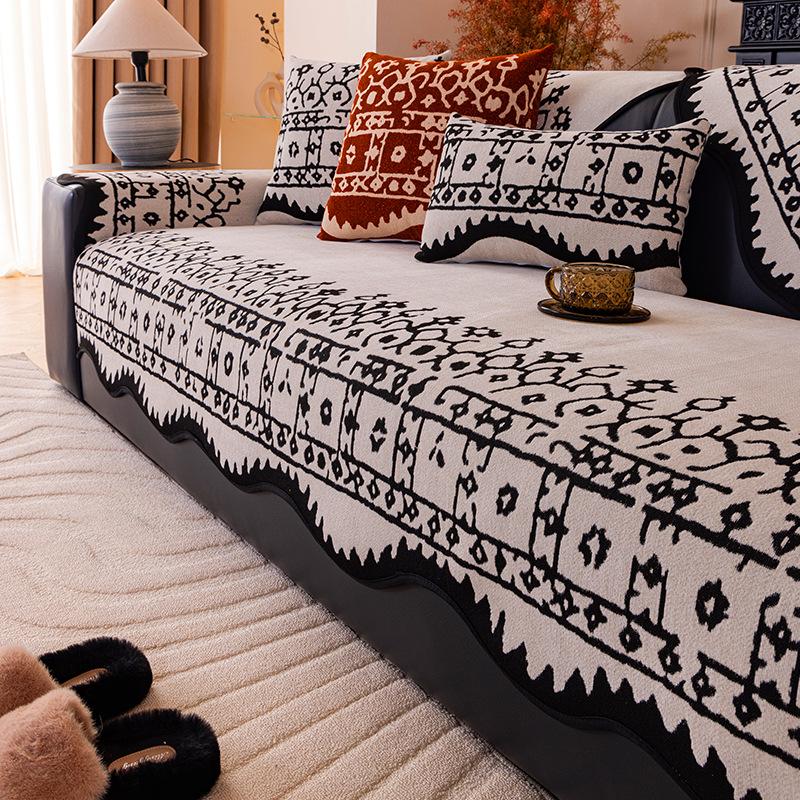 

Special-Shaped Sofa Cushion Irregular French Light Luxury Four-Season Universal Sofa Seat Cushion Non-Slip One-Piece Straight Cover 70*70cm