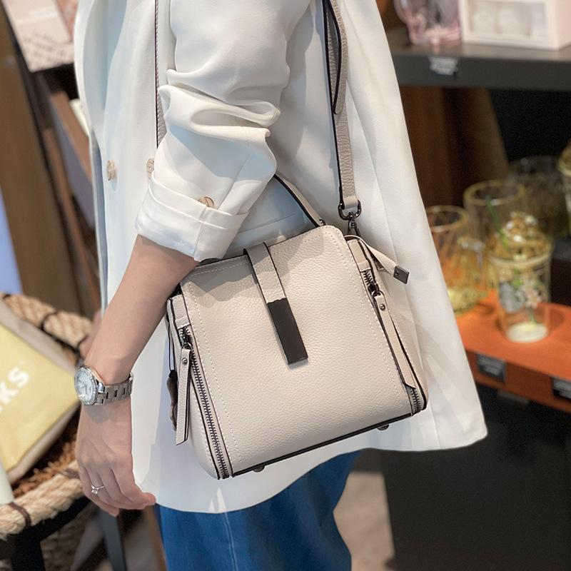 Genuine Leather Women's Bags, Portable Bucket Bags, New Fashionable Light Luxury First-layer Cowhide Large-capacity Shoulder Messenger Bags, Women