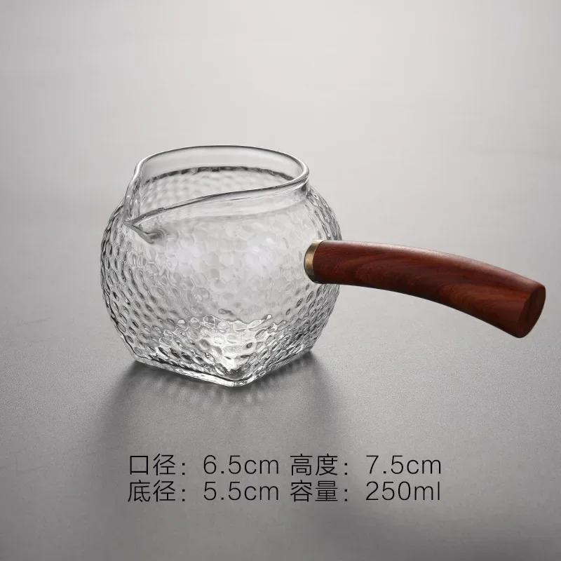 Glass Tea Jug Chinese Kung Fu Tea Set Accessory Water Pitcher Wood Side Handle Teapot Heat Resistant Teaware Coffee Milk Pot