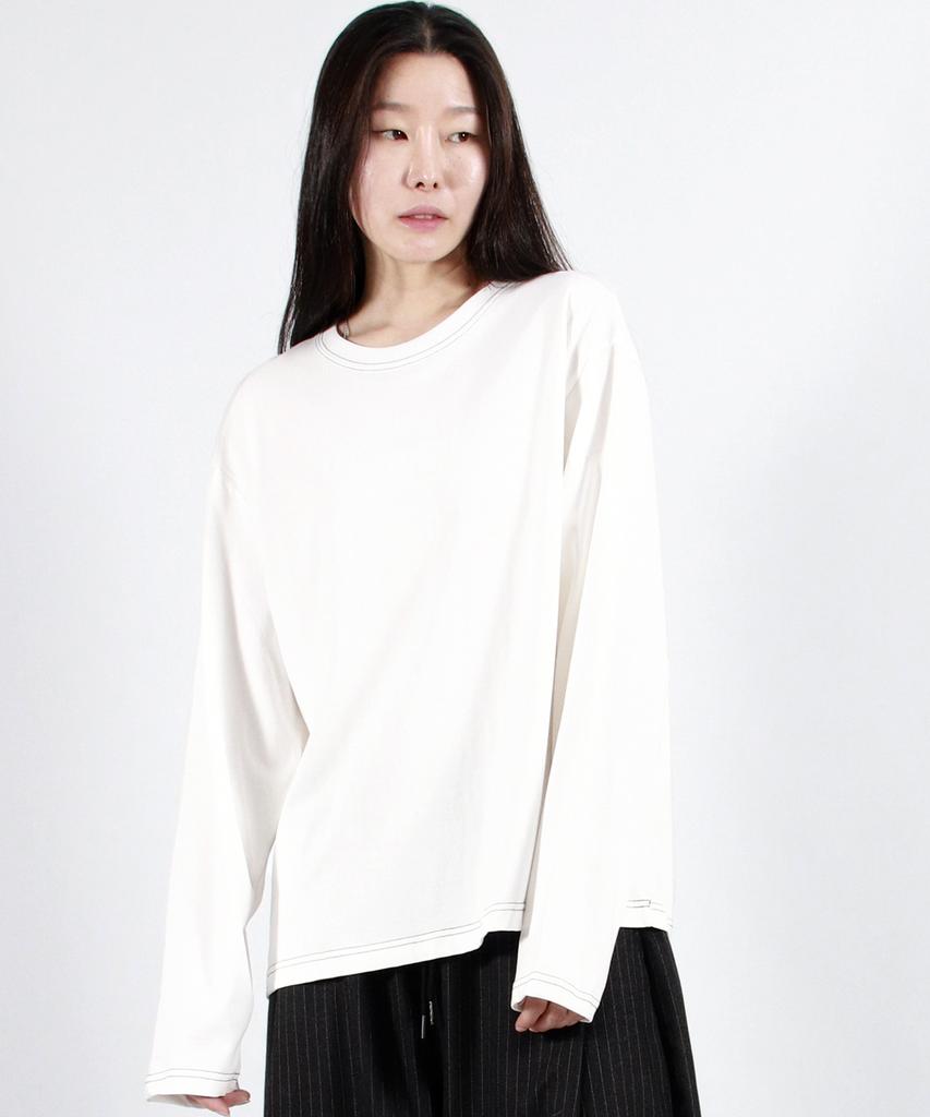 Deumakeu Outstitch Loose Fit Long Sleeve Tee - White