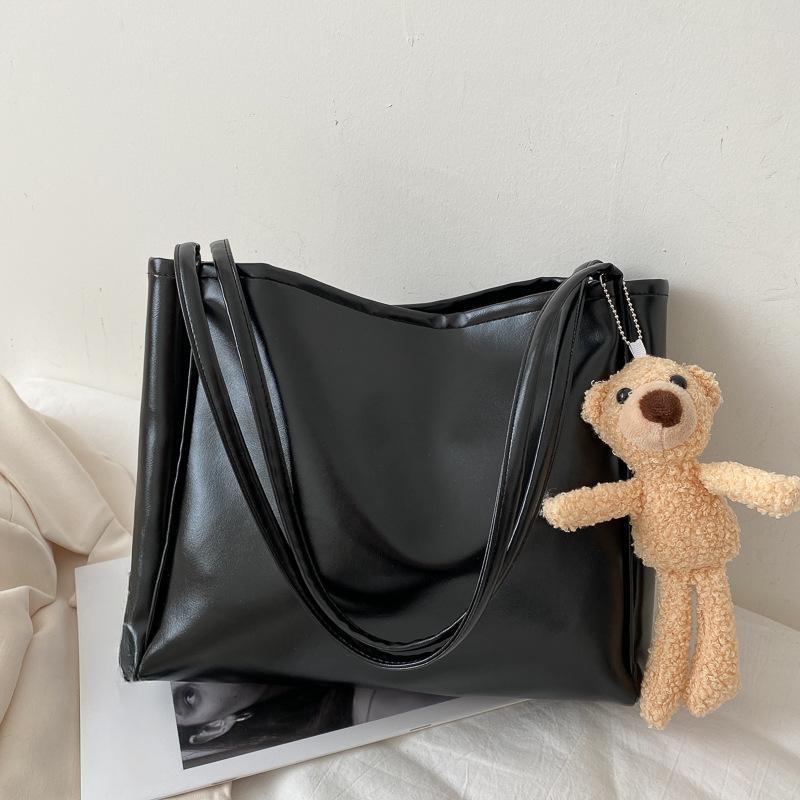 

Сумка-тоут из мягкой искусственной кожи для женщин, новый тренд, простая и художественная сумка через плечо, повседневная женская сумка большой вместимости