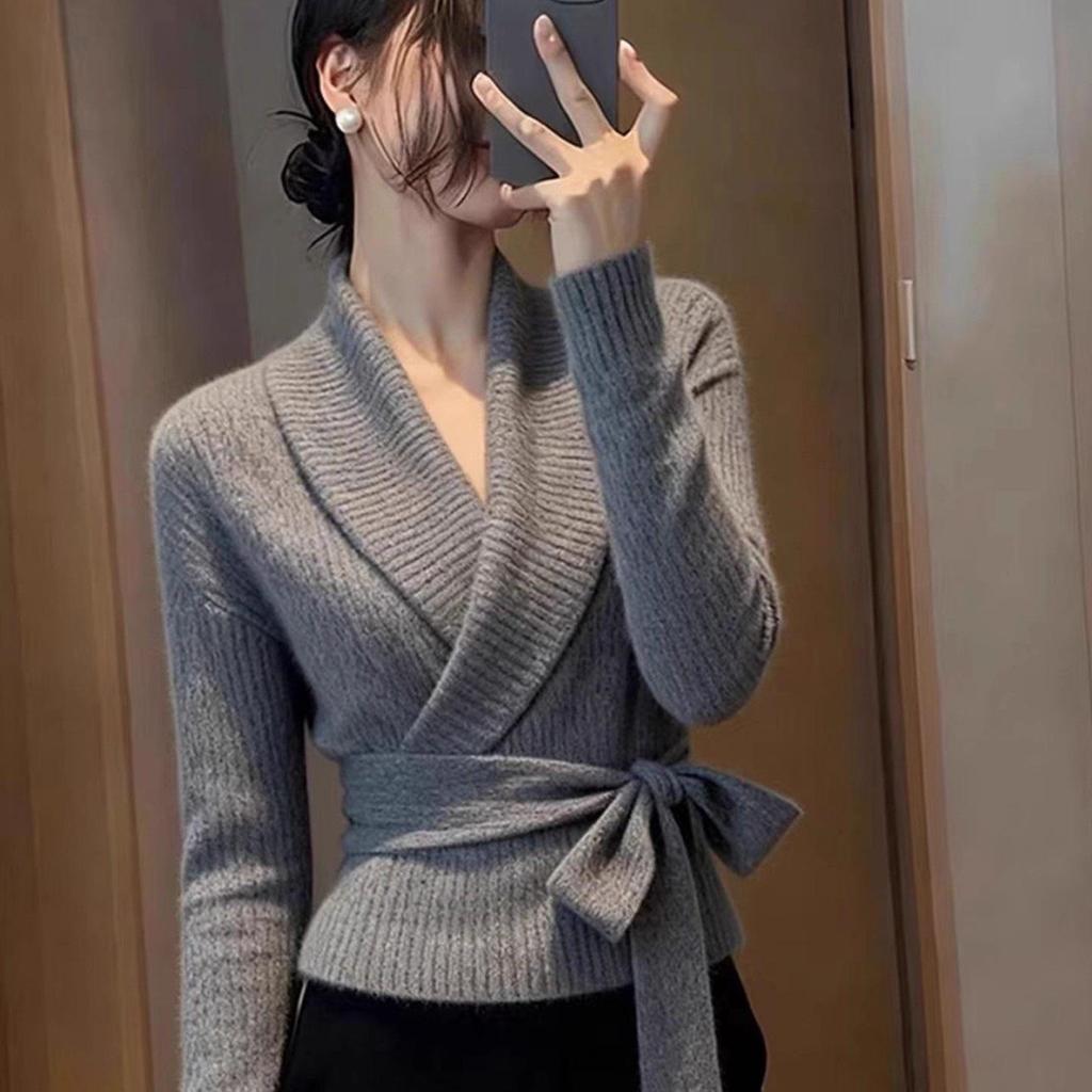 European Lace-Up Cashmere Sweater - Slimming, Versatile, Long-Sleeved Top for Autumn/Winter 2025