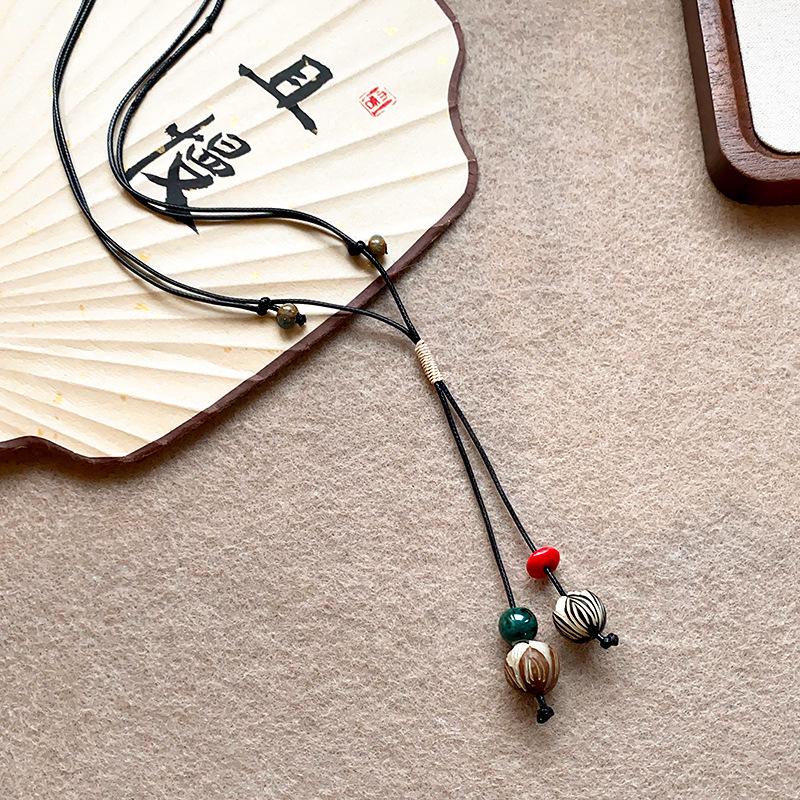 Retro Pine Cone Woven Necklace - Women's Ethnic Style Fashion Accessory for Autumn & Winter