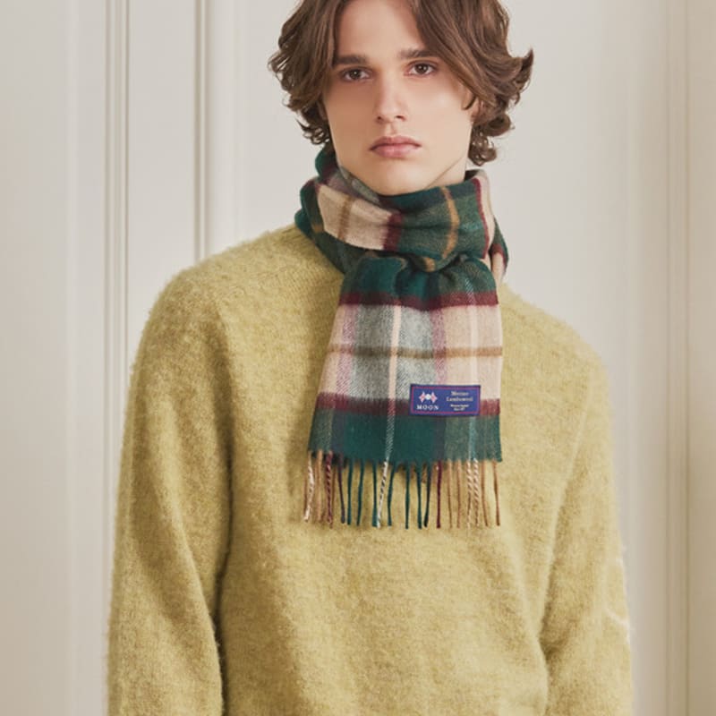 ABRAHAM MOON Merino Wool Muffler 25cm - Winchester Bottle