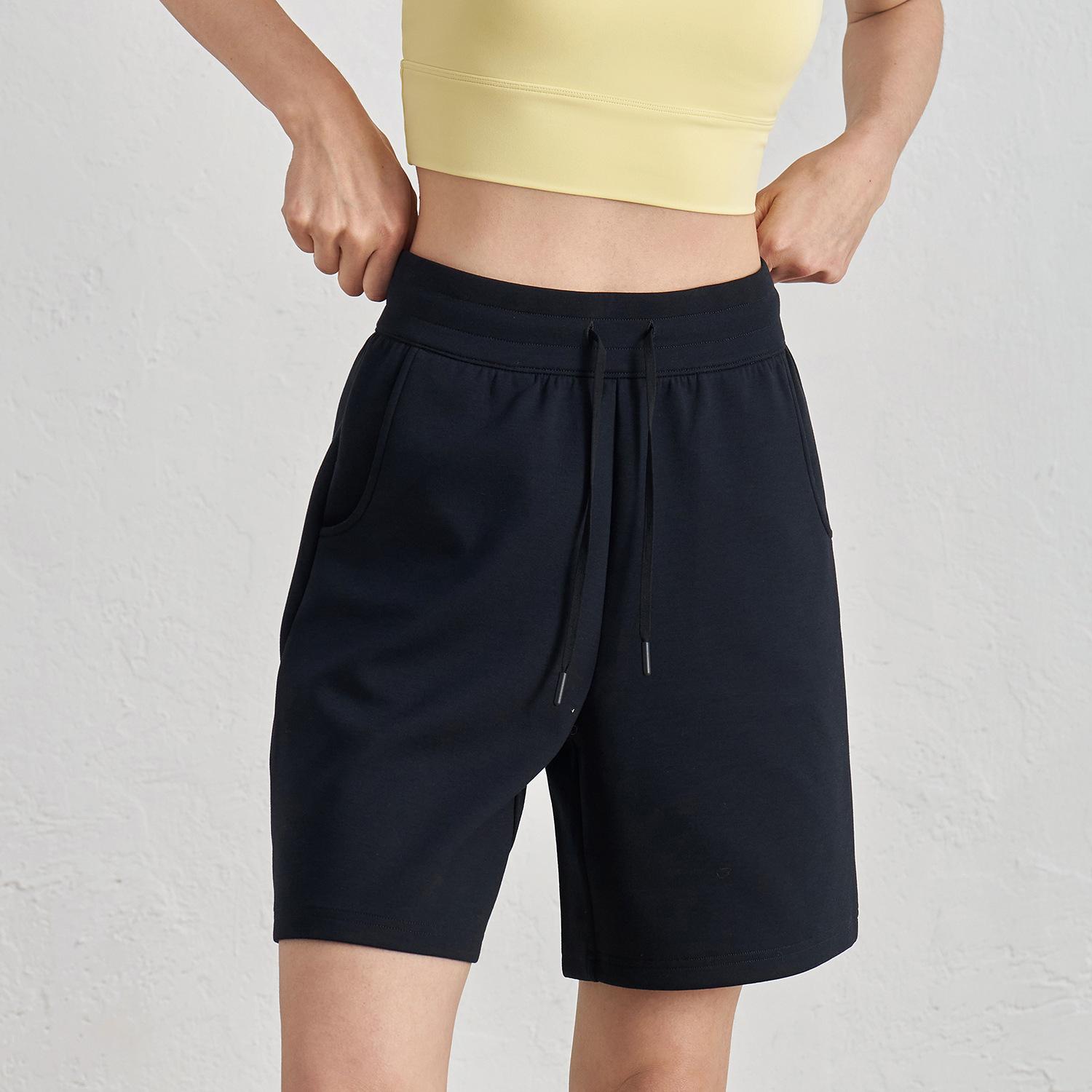 

Sports shorts women s skin-friendly and breathable high-waisted and thin loose casual pants outdoor commuting running fitness pants thin S/4 чорний