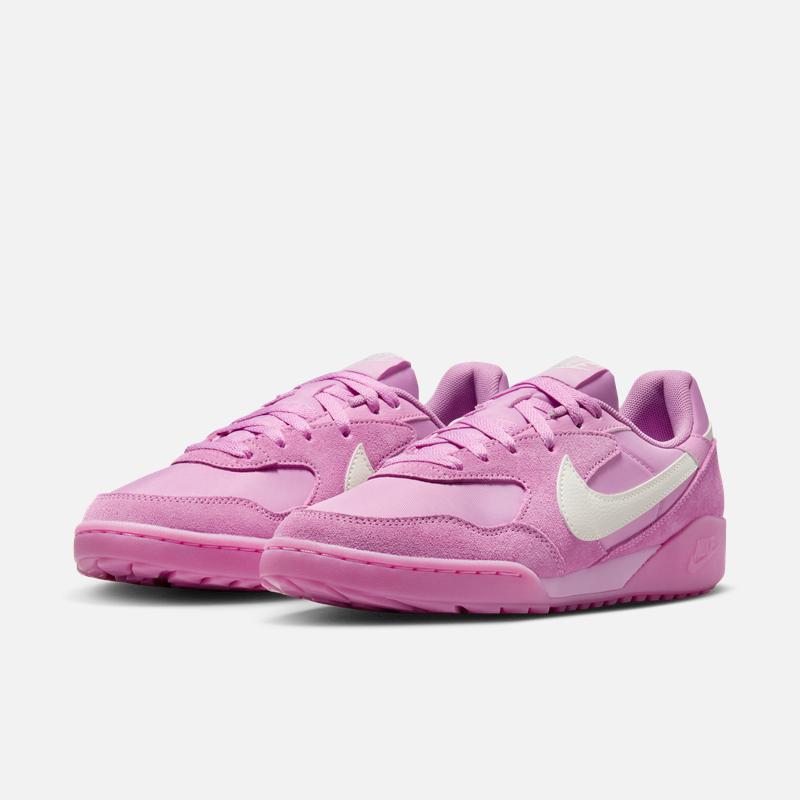 Nike NIKE TERRA MANTA SUEDE Women's Sports Shoes IO7802