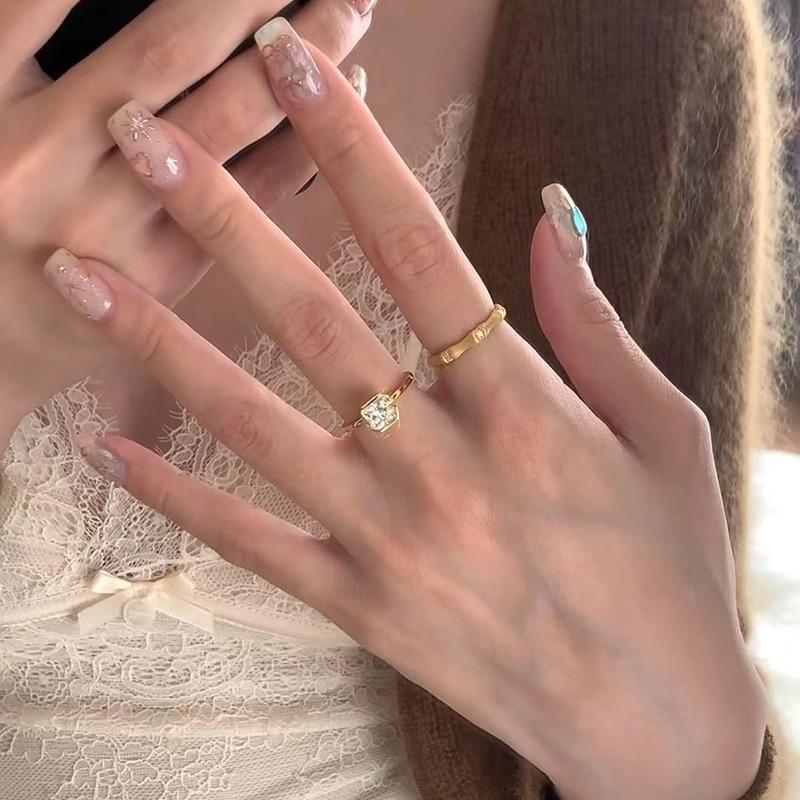 Anillo Liso de Diamantes Para Mujer, Con un Diseño de Lujo Ligero y Nicho, Anillo Versátil para el Dedo Índice, Sensación de Alta Gama, Exquisita Abertura de Anillo Ajustable