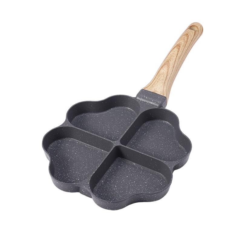 ZISIZ 4-Hole Heart-Shaped Non-Stick Egg Frying Pan