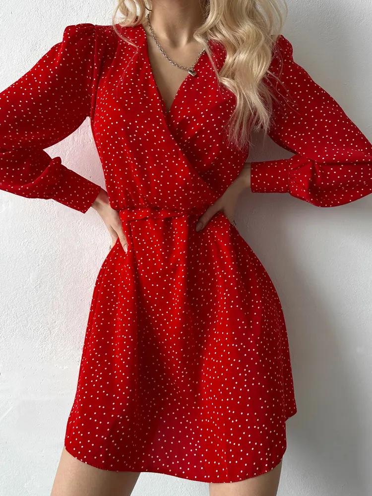European Chic Black V-Neck Polka Dot Chiffon Dress - Women's Waist-Slimming Short Skirt for Early Autumn