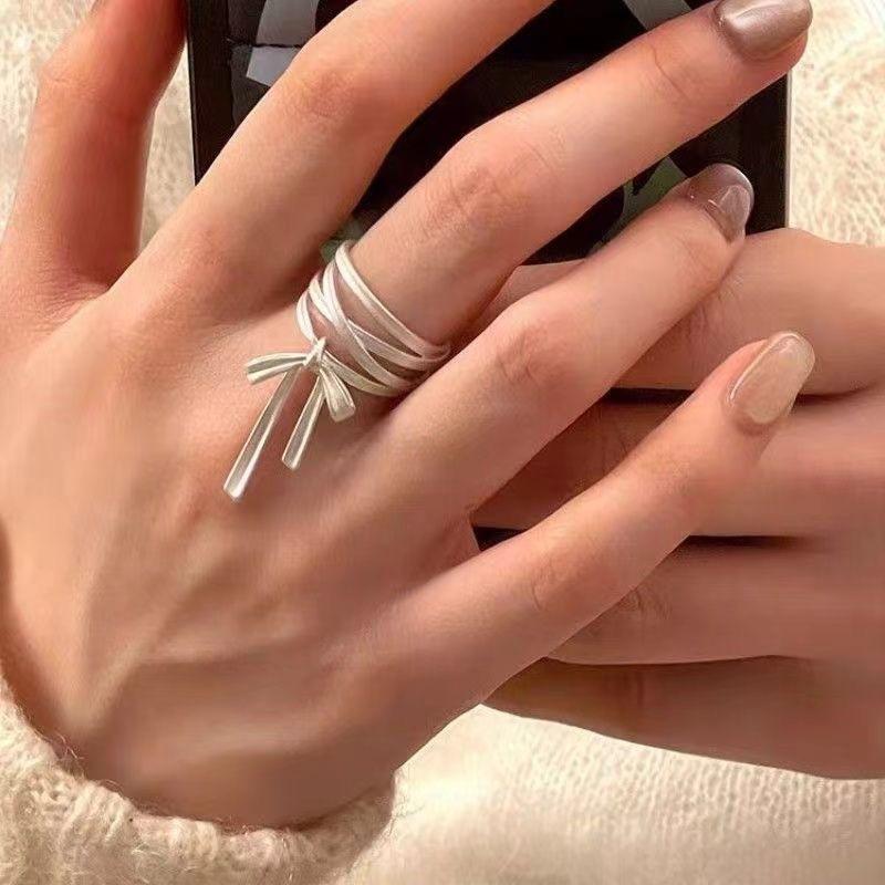 White Ribbon Bow Ring Women's Niche Design Sense Sweet Wind Open Buckle Adjustable Ring