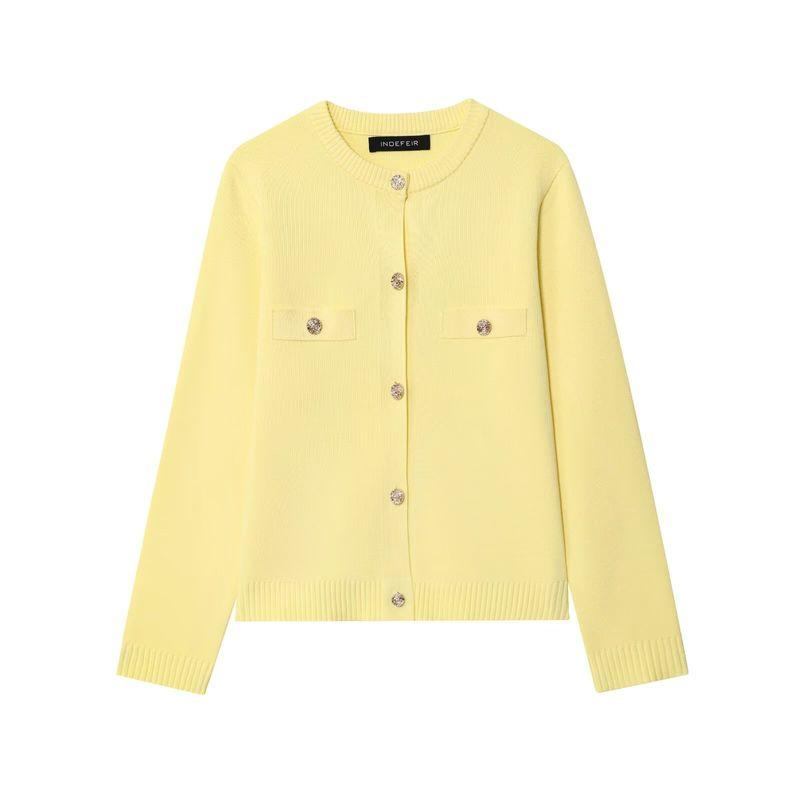 Kaslead New Women Clothes Western Style Fashion Simple and Versatile Gold Decorated Row Button Knitted Outerwear