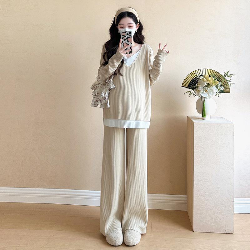 

Spring 2026 Korean Maternity Knit Sweatshirt & Wide-Leg Pants Set L