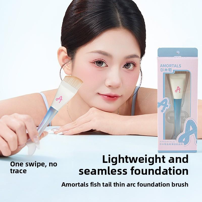 Fish Tail Thin Arc Straight Line Foundation Make-up Brush Flat Blade Non Marking Liquid Foundation Makeup Brush