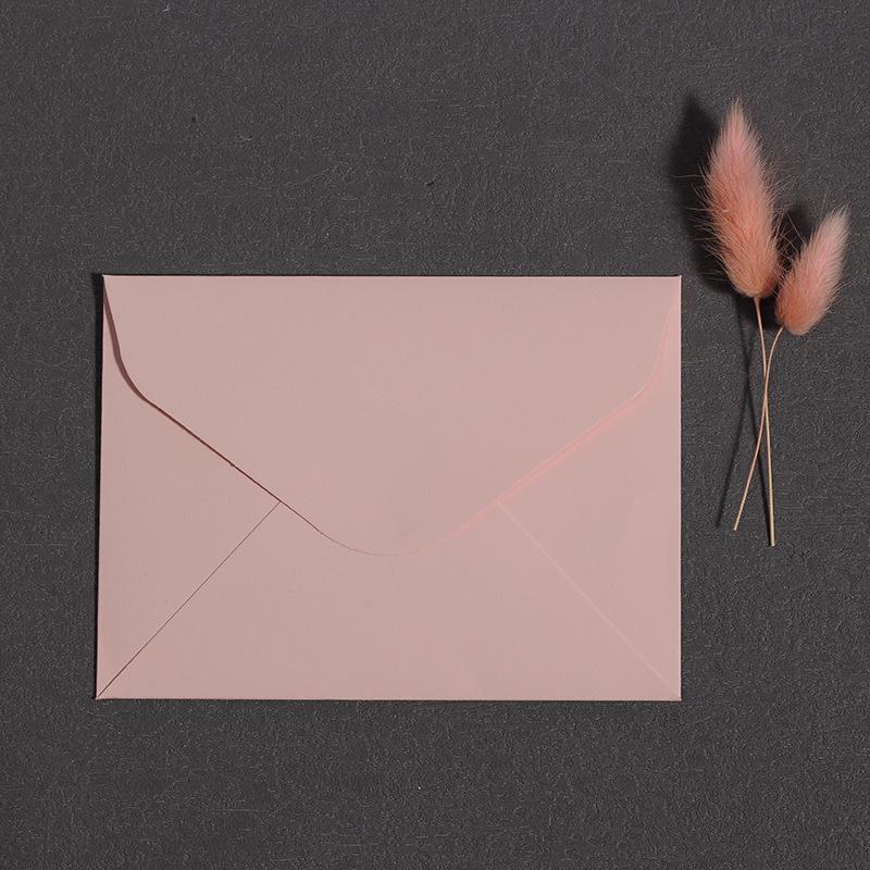 Romantiskt Rosa Kuvert & Brevset: Estetiskt Kärleksbrev med Vaxsigillklistermärke.