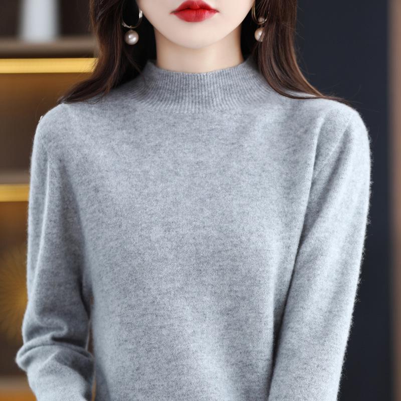 Women's 100% Wool Seamless Pullover Sweater: Autumn/Winter Half-High Neck Base Layer