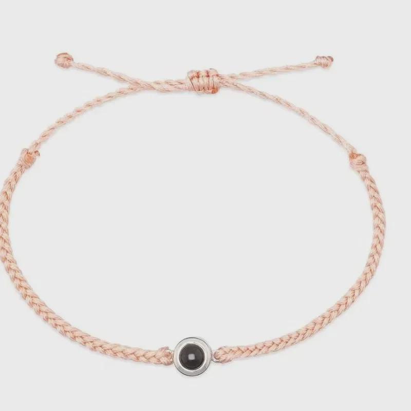 Anpassbares Nano-Projektionsarmband: 'Ich liebe dich' in 100 Sprachen mit Foto-Schmuck-Option