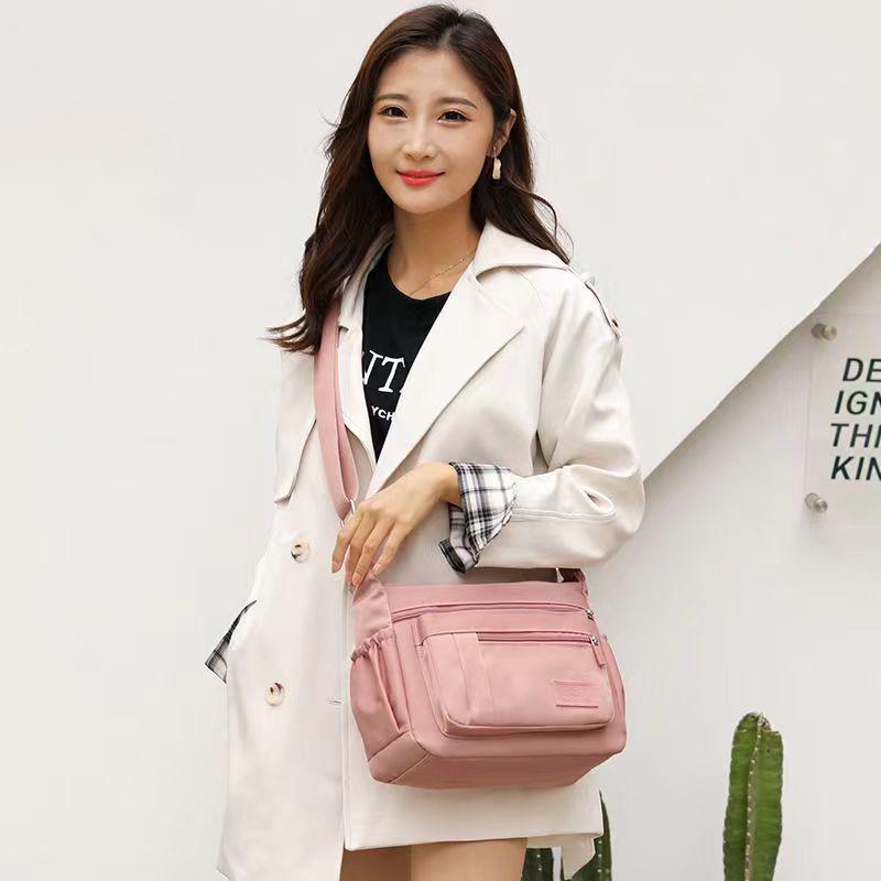 Sac bandoulière en nylon grande capacité pour femmes d'âge mûr: Porte-monnaie multi-compartiments, léger, décontracté, pour affaires et shopping