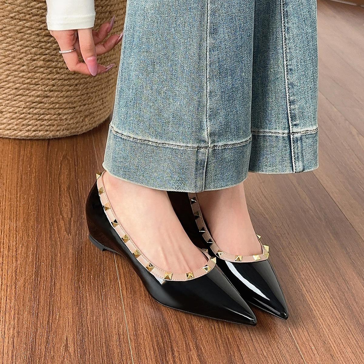 

Black rivet pointed shallow mouth single shoes women s 2025 new inner height increase versatile flat bottom laden shoes patent leather temperament wom 35