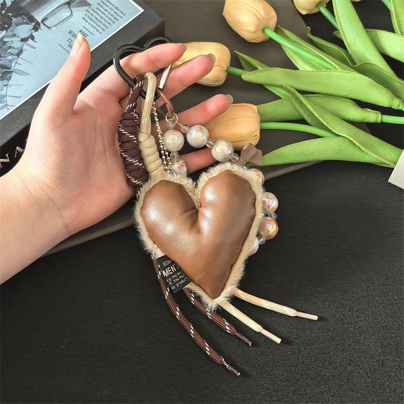 Brand Plush Heart Beaded Bag Pendant Brown High-end Sweet Love Letter Ins Leather Bow Pendant Korea Fashion Keychain Giftpendant