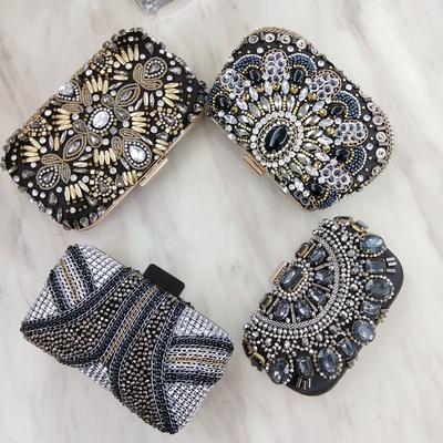 Sonderangebots-Handtasche für die Schwerindustrie, handgenäht, mit Perlen- und Diamantkette, Perlen-Abendtasche, Bankett-Clutch, kleine quadratische Tasche mit Strasssteinen