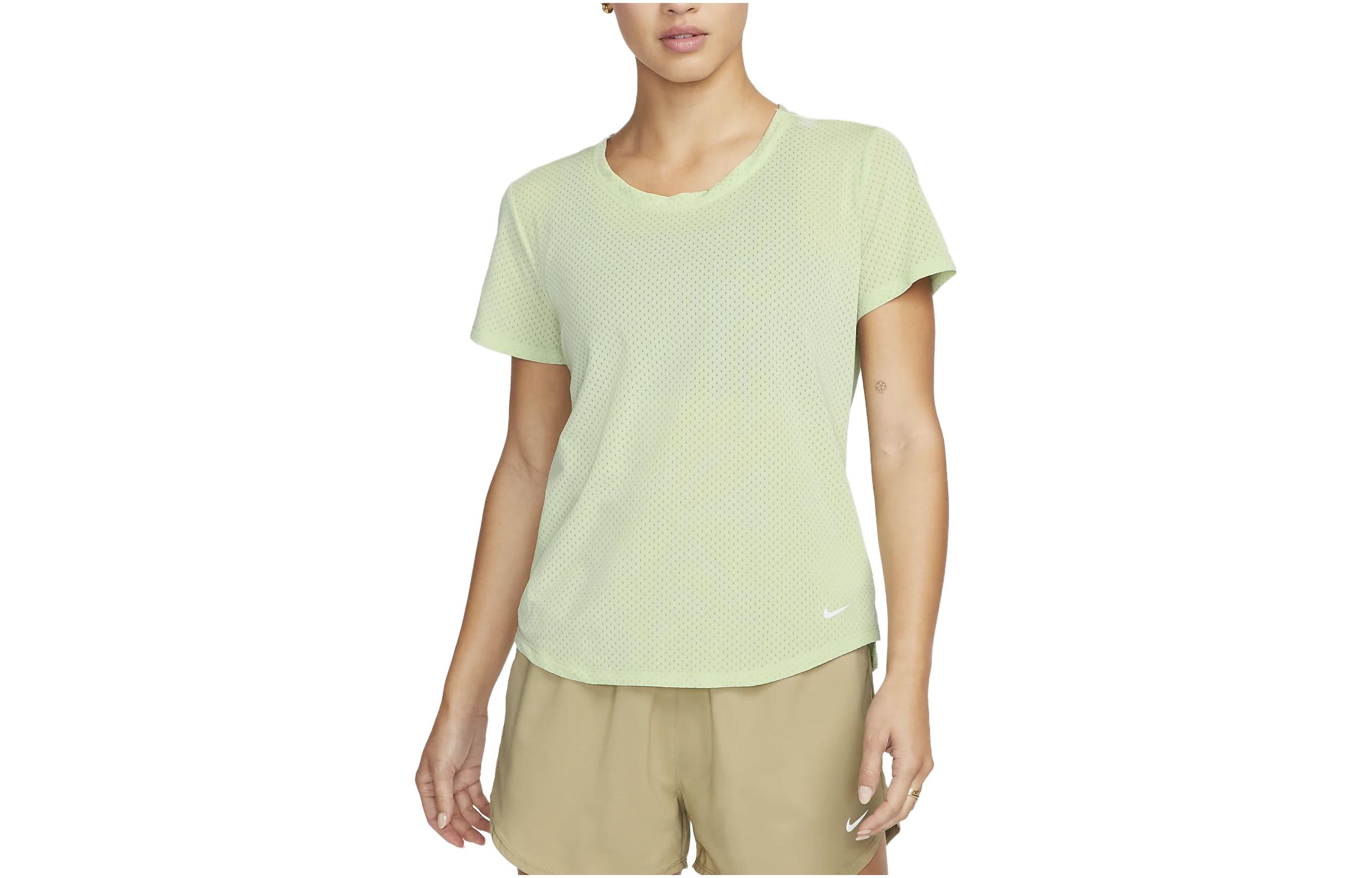 

Nike T Shirts Women s Green Crew Neck Moderate Straight Fit DX0132-343 S