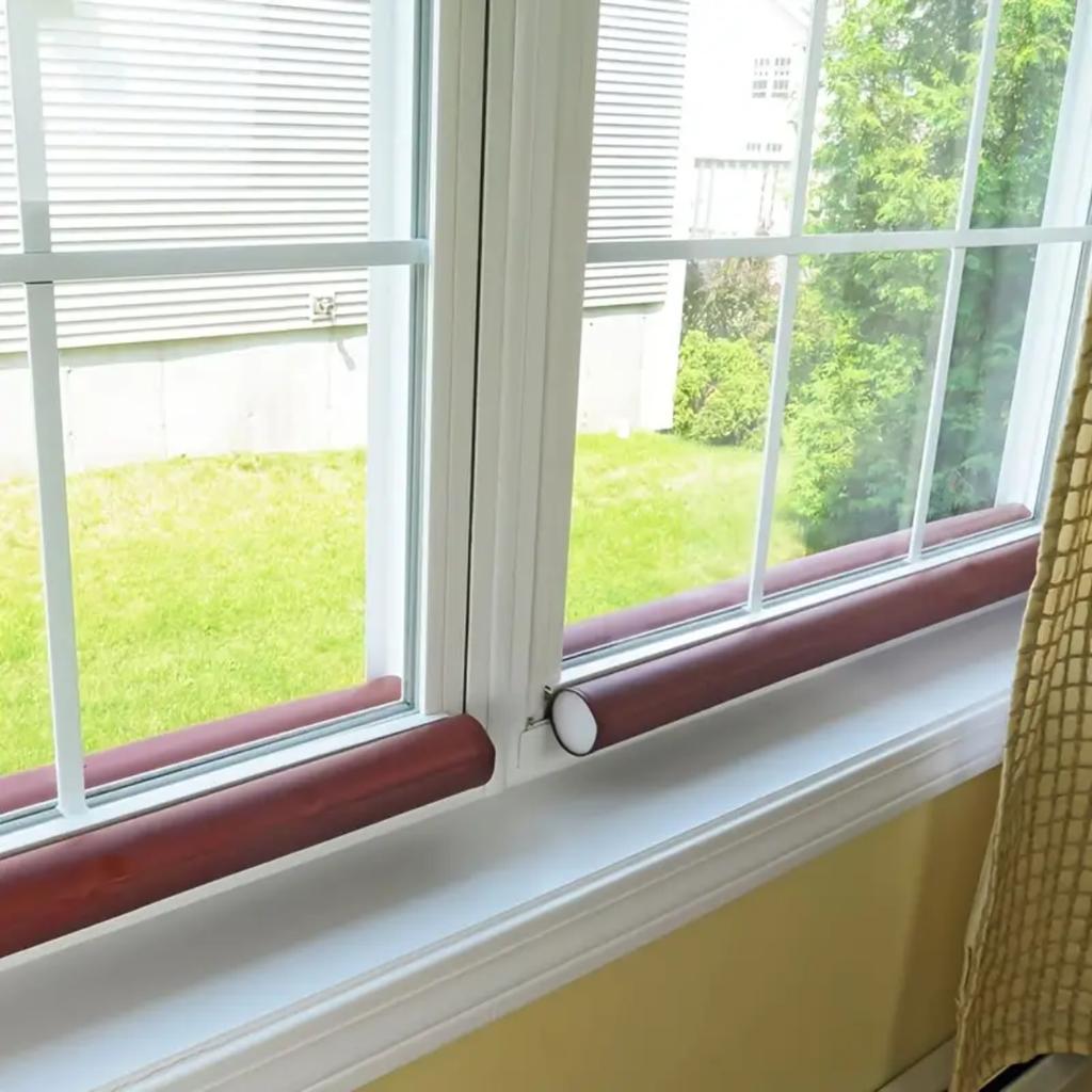 1pc Windproof Door Strip: Keep Out Dust Insects & Cold Air Insulate & Soundproof Your Home!