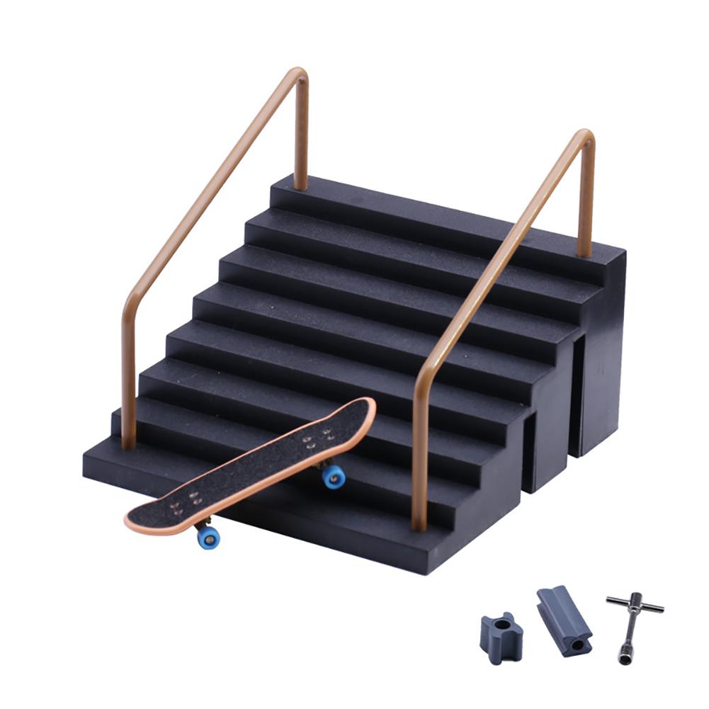 Mini Skatepark Ramp Multi-terrain Cool Finger Skateboard Park Set Obstacle Portable Practice Set Professional Fun Game Kid Toys for Boys Teens