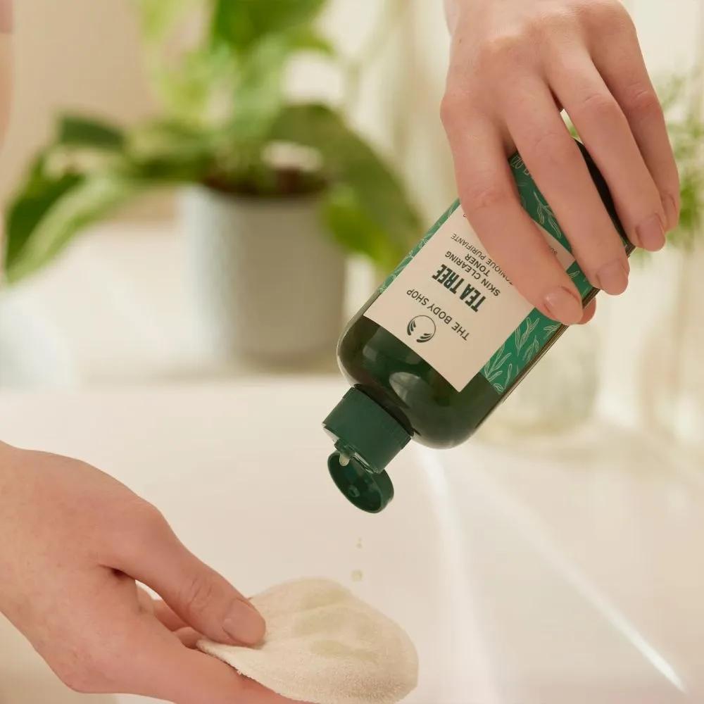 The Body Shop Тоник для очищения кожи с маслом чайного дерева 250 мл