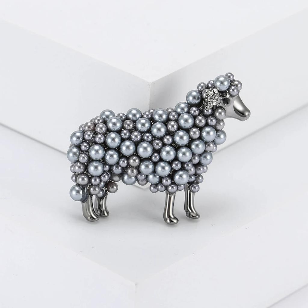 Popular Pearl Sheep Brooches for Women Unisex Rhinestone Animal Pins Event Funny Luxury Gifts New Year Friends Decoration