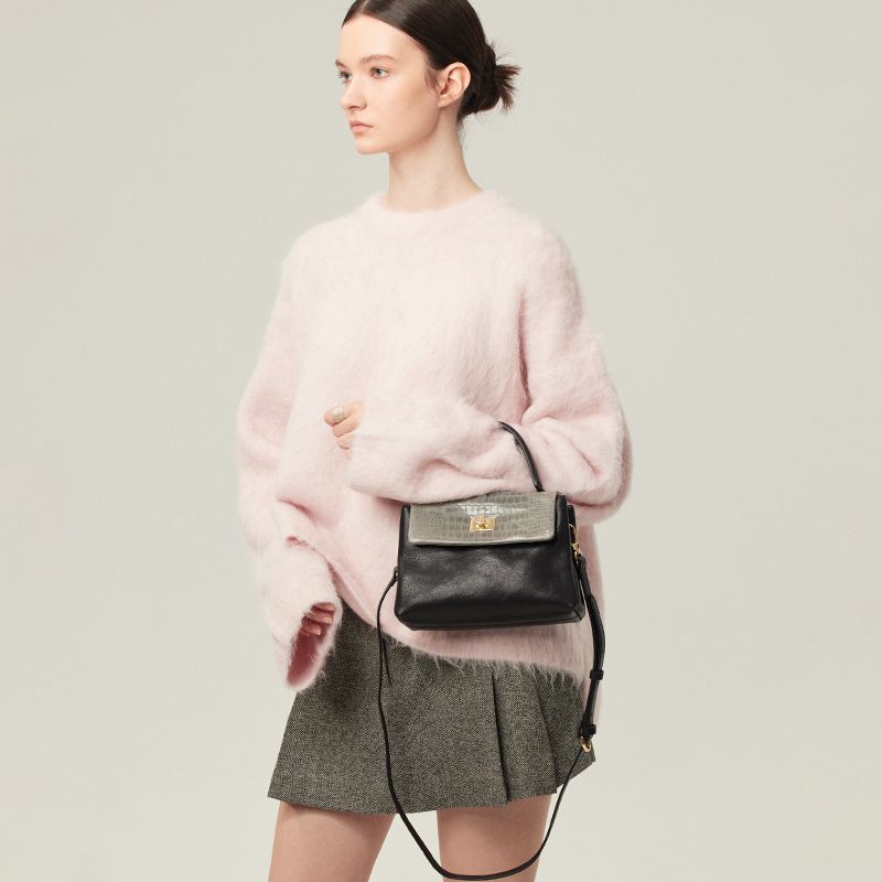 

Vegetable Tanned Crocodile Pattern Cowhide Handbag Small Size 2025 Summer Square Sling Bag New Genuine Leather Shoulder Shoulder Women s Bag Gray spell Black