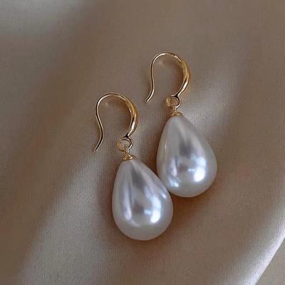 Water Drop Shape Long Earrings Simulation Freshwater Pearl Temperament Drop Earrings Rhinestone Shell Beads Ear Hook Female