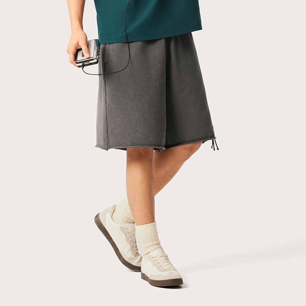 Li-Ning Sports Lifestyle Series Letter Mid-Waist Drawstring Breathable Versatile Straight-Cut Casual Shorts Men Shorts Street-Grey AKSV527-3