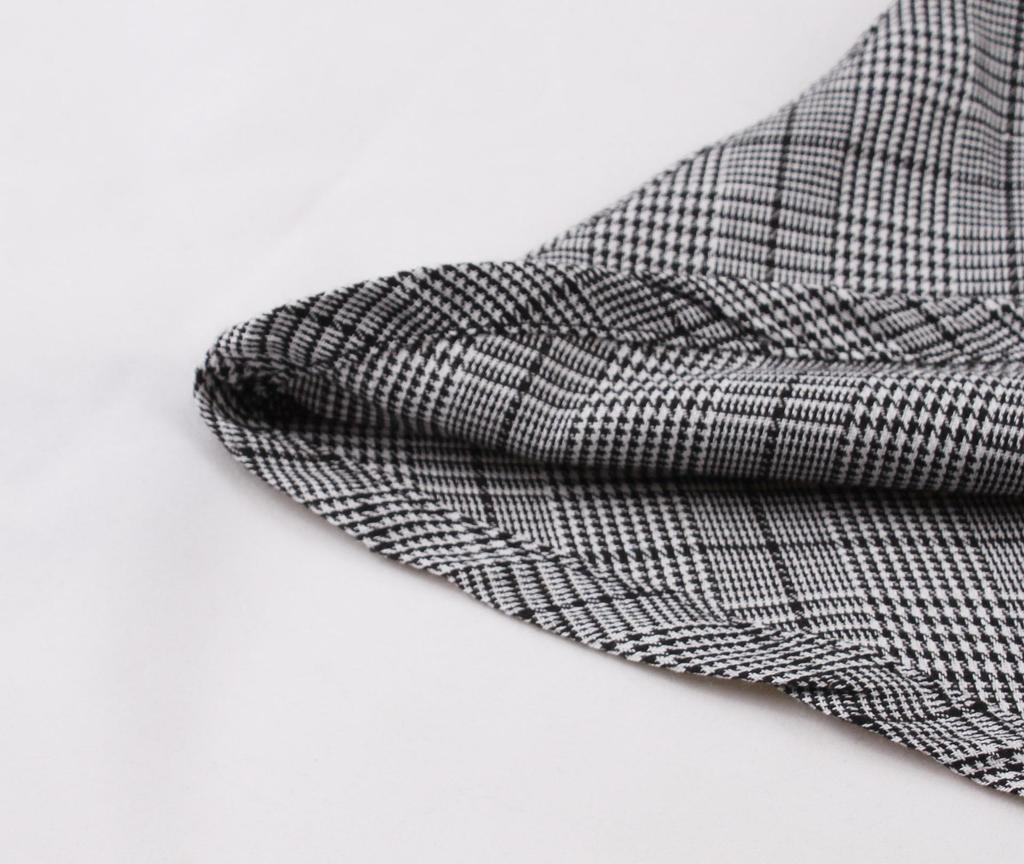 Retro Women's Plaid Dress with Turn-Down Collar, Short Sleeves, Single-Breasted Design, and Pockets in Hepburn Style.