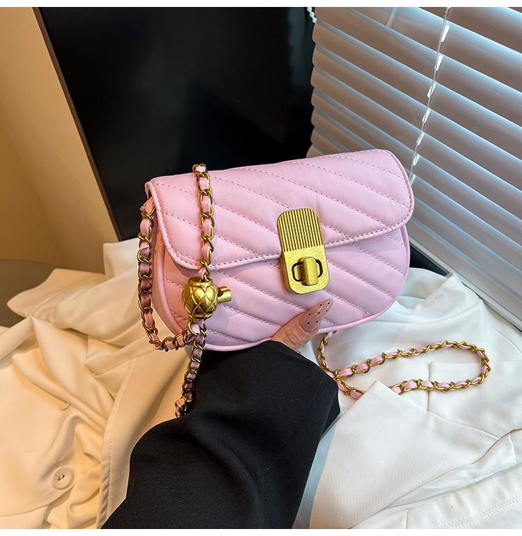 

New trendy and popular retro diamond chain bag shoulder bag mobile phone small square bag рожевий