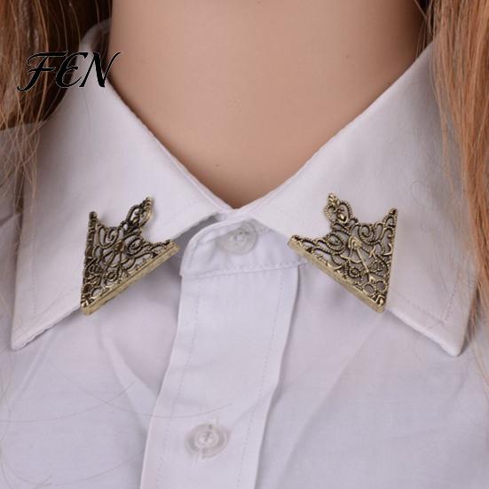 Triangle Collar Clip 1 Pair Vintage Shirt Clip, Hollow-Out Decoration Alloy Fixing Brooch Pin for Men Women