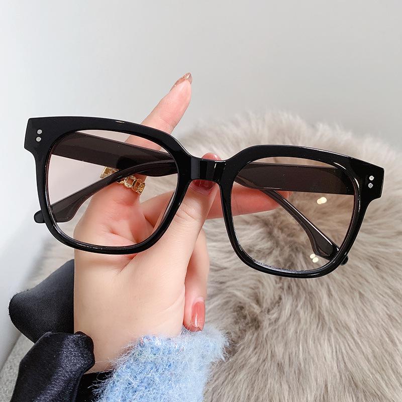 Large Square Celebrity-Style Sunglasses: Unisex Fashion for Driving and Travel