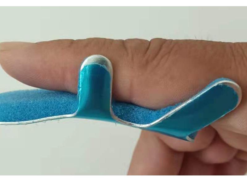 

Aluminum Alloy Finger Splint & Fracture Protector Sleeve Medium