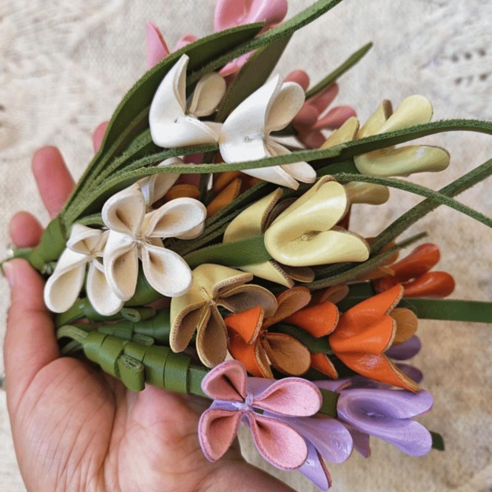 Hanger Tulip Bouquet Leather Pendant Handmade Bag Pendant Multi-color Flower Pu Keychain  Men