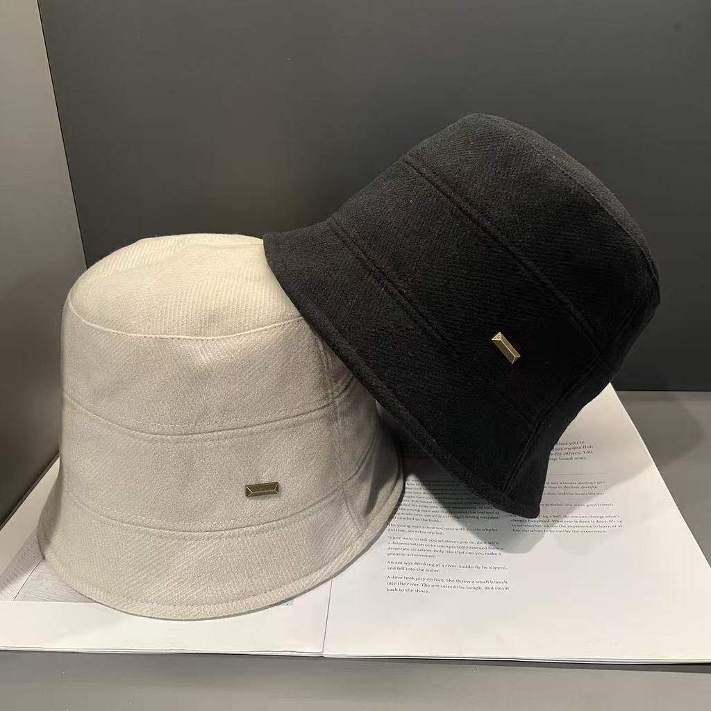 Japanese New Style Women's Autumn Iron Mark Striped Flat Top Bucket Hat Solid Color Simple Temperament Little Fisherman Hat with A Face