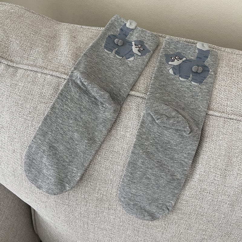 

Mischievous Cat Socks: Cute, Abstract, Mid-Calf Korean Style for Kids & Couples One Size