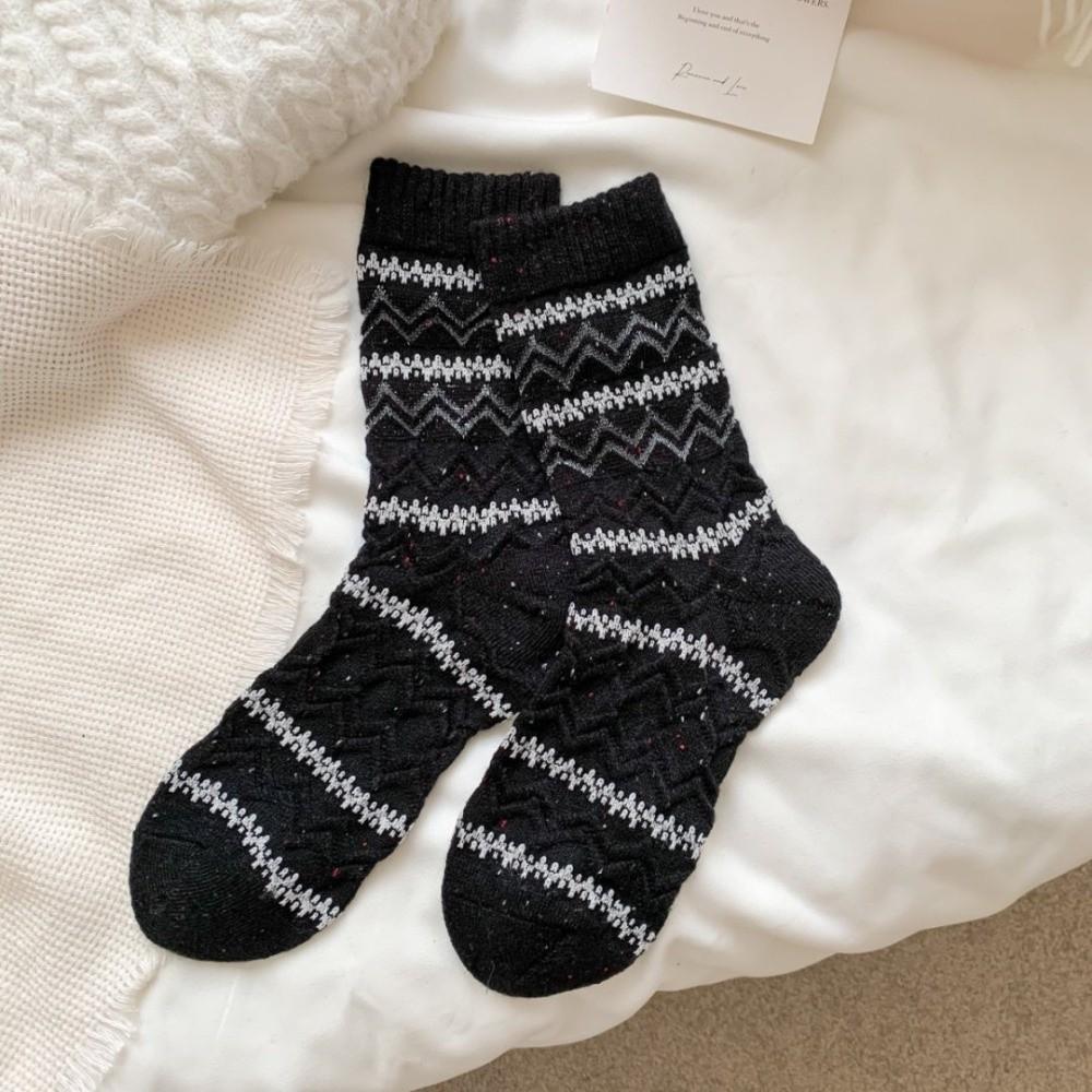 Chaussettes rayées mi-mollet Chaussettes longues chaudes Nouvelles chaussettes pour femmes Automne Hiver