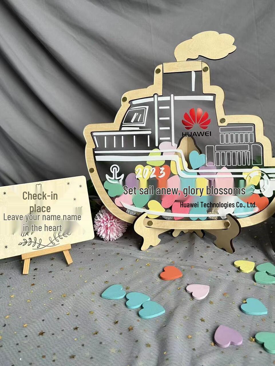 

Event Sign-in & Photo Album: Perfect for Cruises, Business, Parties, Ceremonies, Graduations, and Back to School. 30x24cm holds 4cm hearts approx. 23