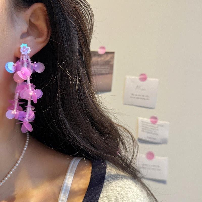 Rice bead flower sequined fringed earrings small fresh and sweet girl stud earrings Mori atmosphere earrings