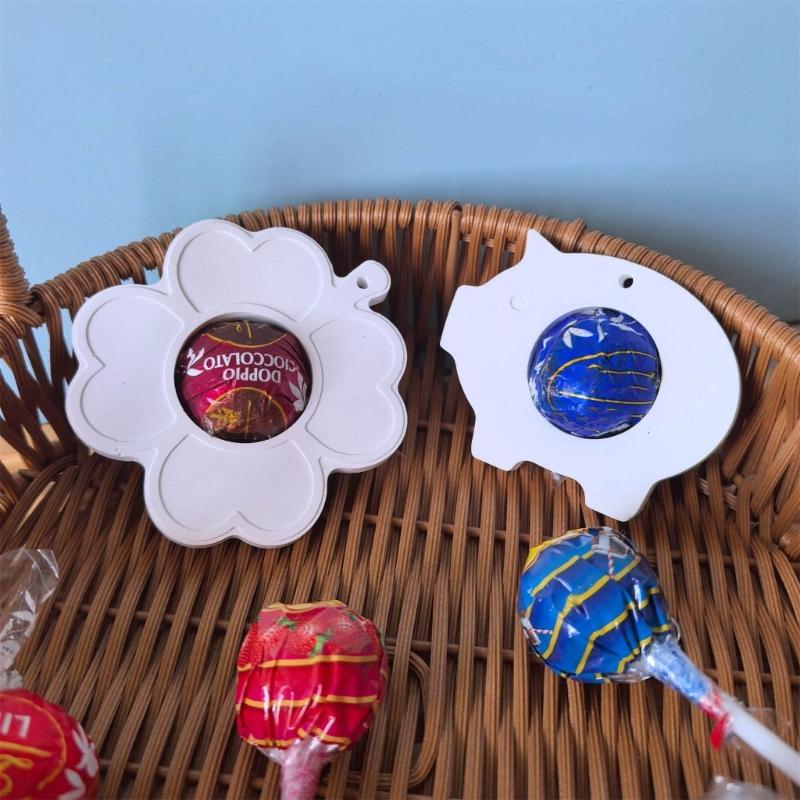 Pendants Silicone Mold Keychains Resin Mold Four Leaf Clovers Epoxy Mold for Casting Chocolate Holders Home Decors